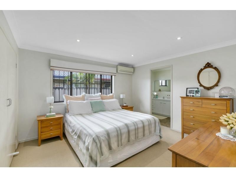 142 Burleigh Street, Burleigh Waters QLD 4220