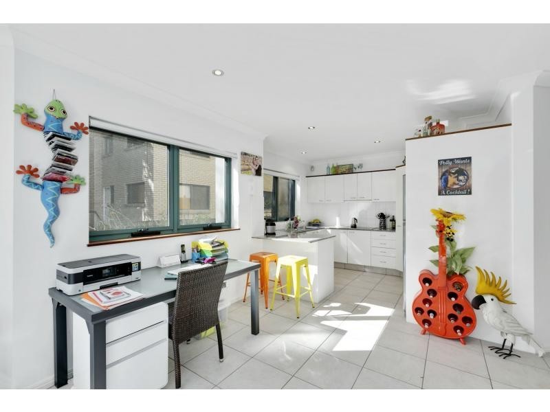 7/28 Marine Parade, Miami QLD 4220