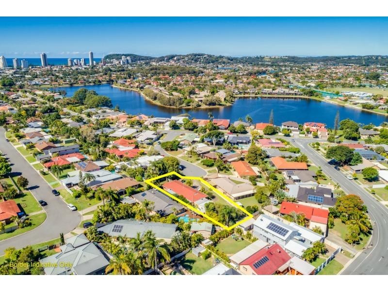 9 Falcon Court, Burleigh Waters QLD 4220
