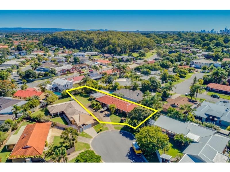 9 Falcon Court, Burleigh Waters QLD 4220
