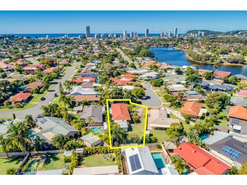 9 Falcon Court, Burleigh Waters QLD 4220