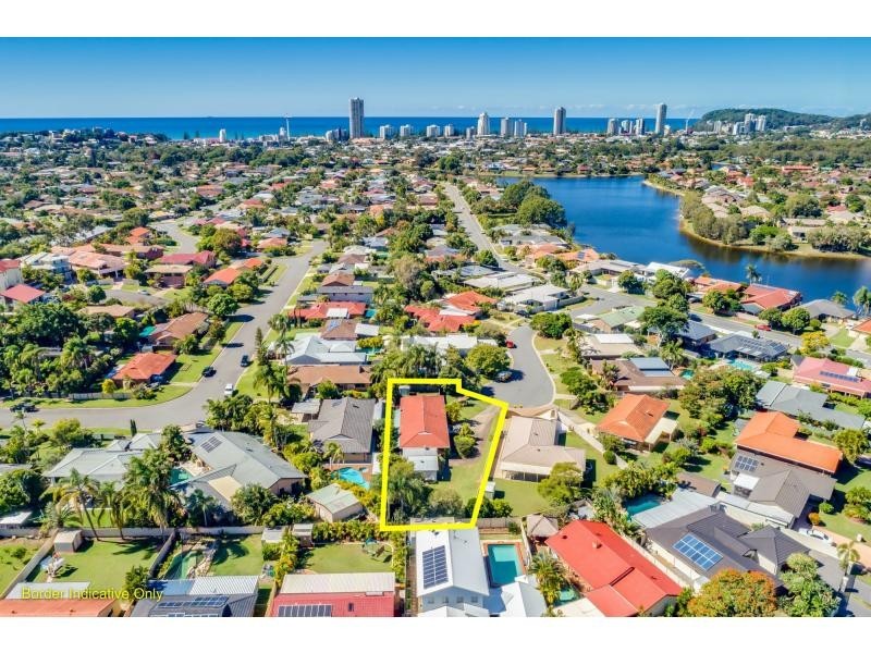 9 Falcon Court, Burleigh Waters QLD 4220