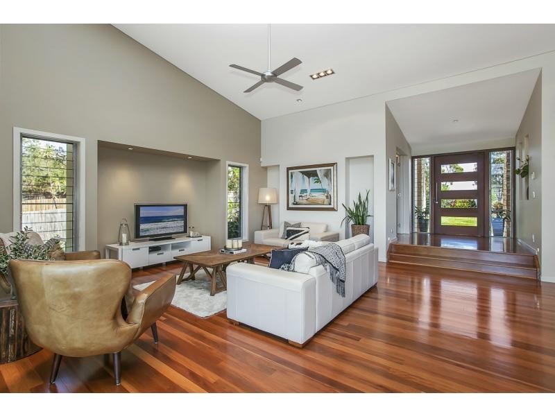 86 Simpsons Road, Currumbin Waters QLD 4223