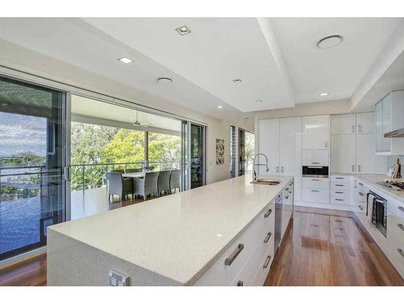 86 Simpsons Road, Currumbin Waters QLD 4223