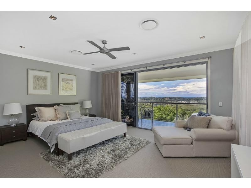 86 Simpsons Road, Currumbin Waters QLD 4223