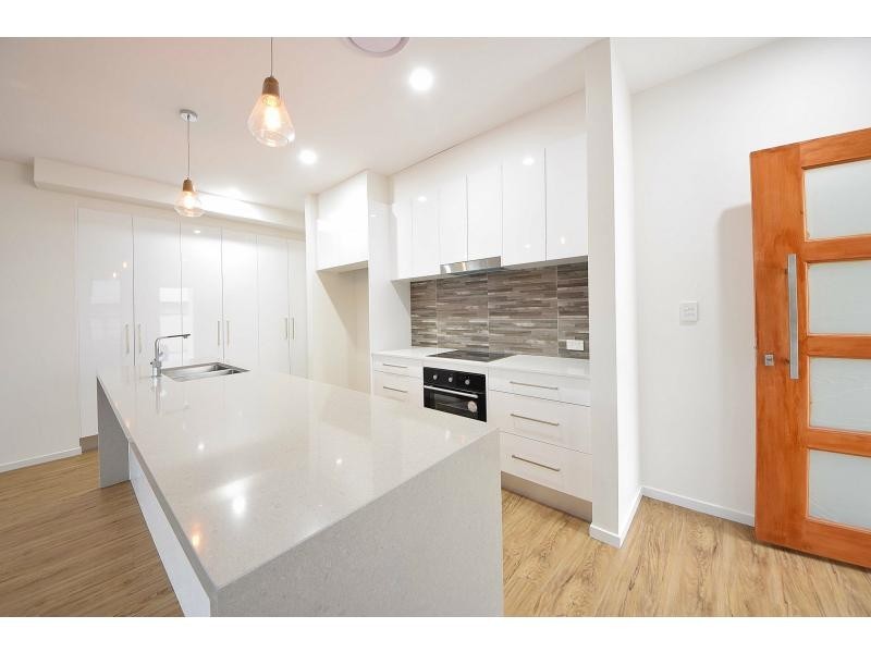 1/16 Kallay Street, Miami QLD 4220