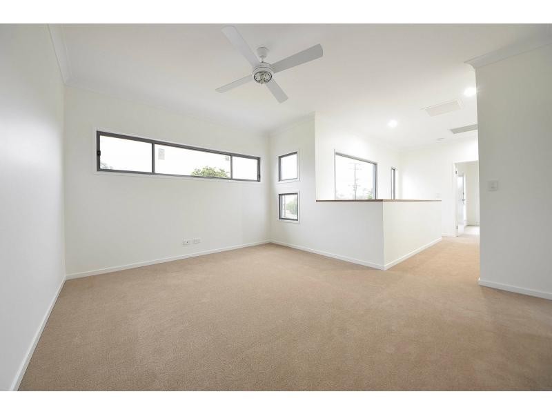 1/16 Kallay Street, Miami QLD 4220