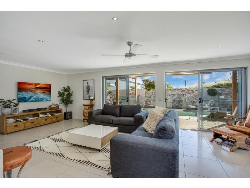 47 Burleigh Street, Burleigh Waters QLD 4220