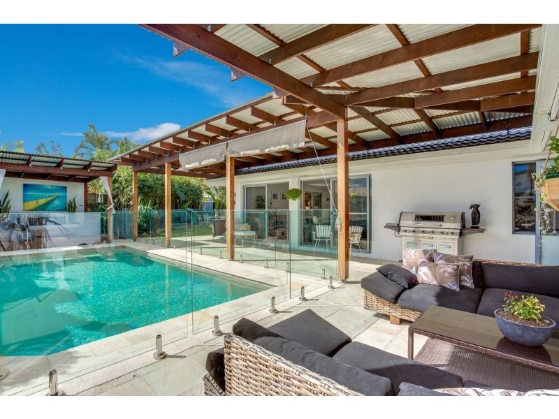 47 Burleigh Street, Burleigh Waters QLD 4220