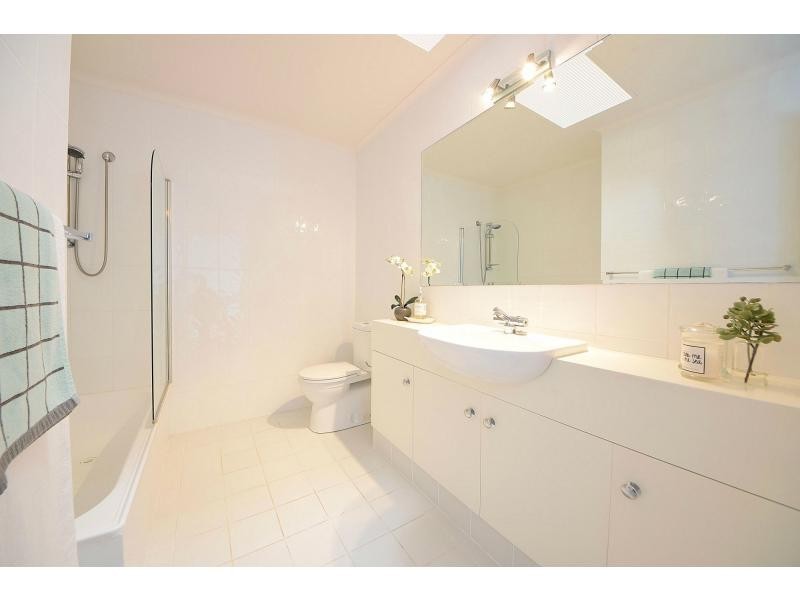 3/69 George Street, Burleigh Heads QLD 4220