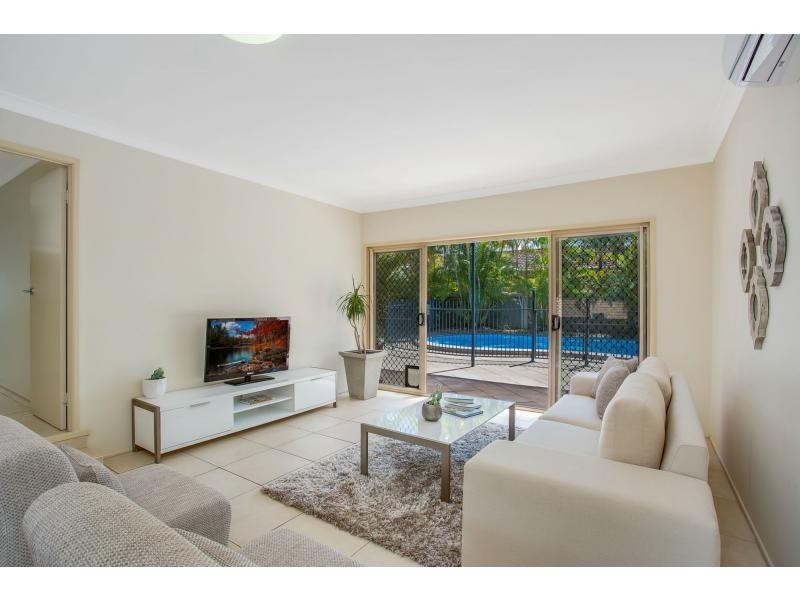 52 Jabiru Avenue, Burleigh Waters QLD 4220