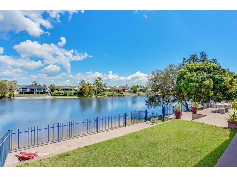 52 Jabiru Avenue, Burleigh Waters QLD 4220