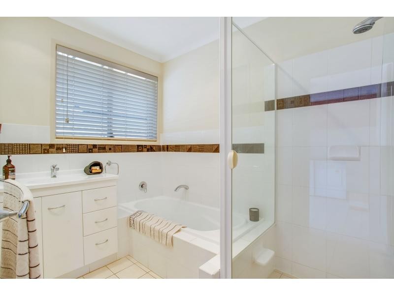 52 Jabiru Avenue, Burleigh Waters QLD 4220