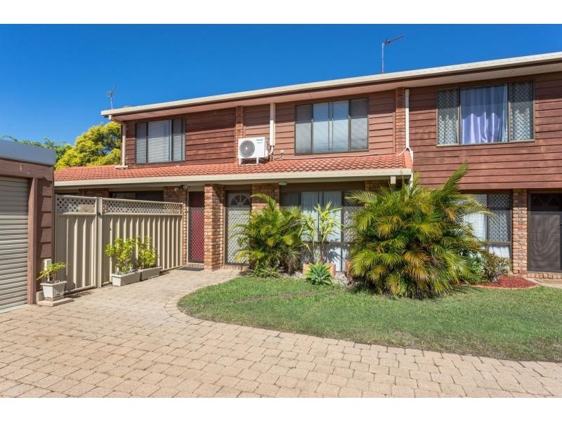 2/35 Frascott Avenue, Varsity Lakes QLD 4227