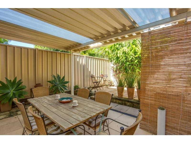 2/35 Frascott Avenue, Varsity Lakes QLD 4227