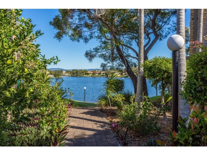 21/20 Barbet Place, Burleigh Waters QLD 4220
