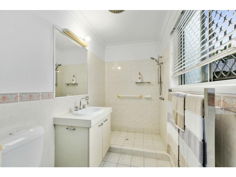 19 Maidstone Place, Robina QLD 4226