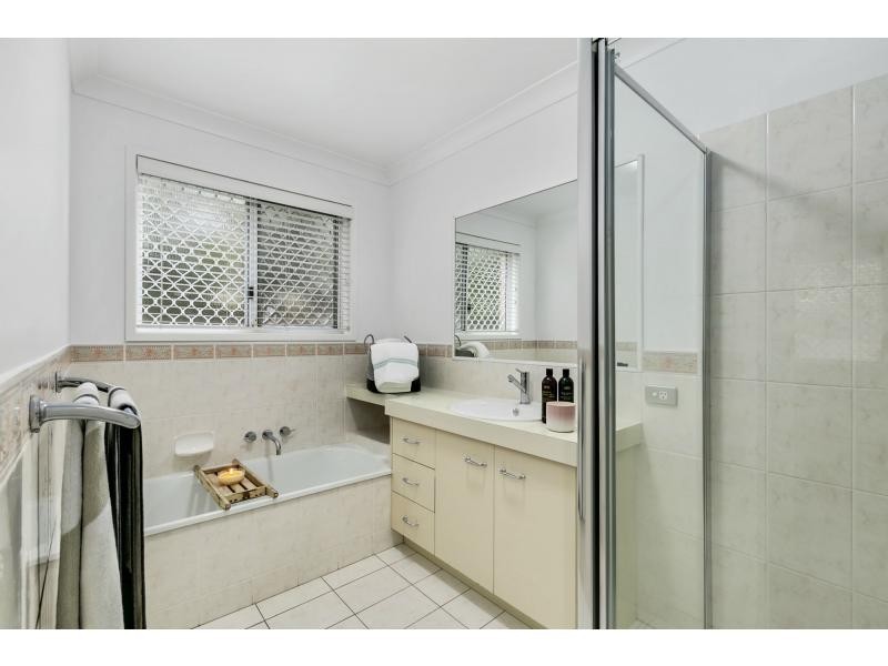 19 Maidstone Place, Robina QLD 4226