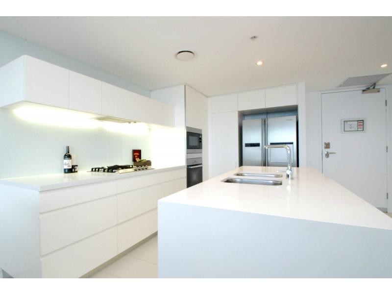 22604/4 Charles Avenue, Broadbeach QLD 4218