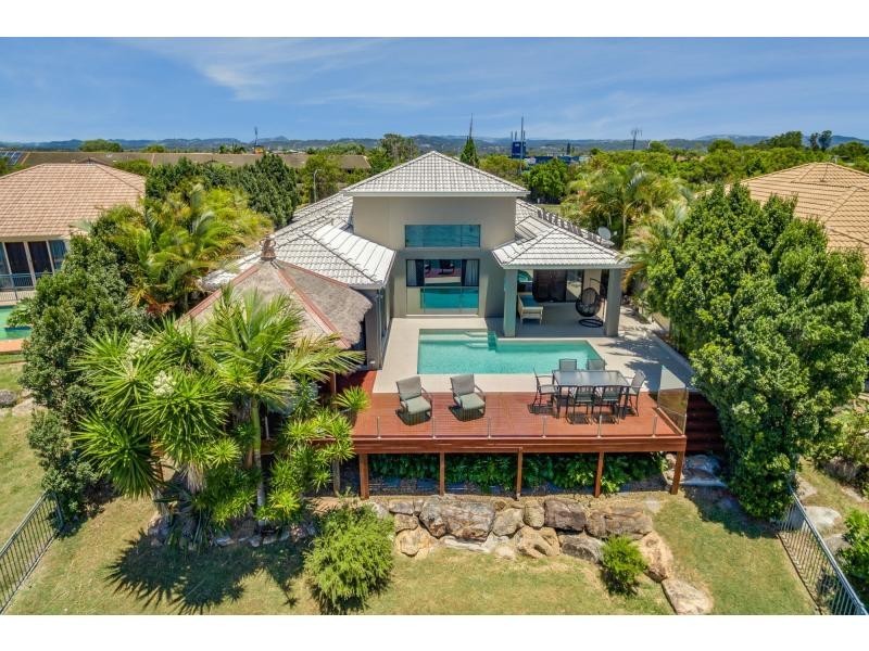 21 Cassowary Drive, Burleigh Waters QLD 4220