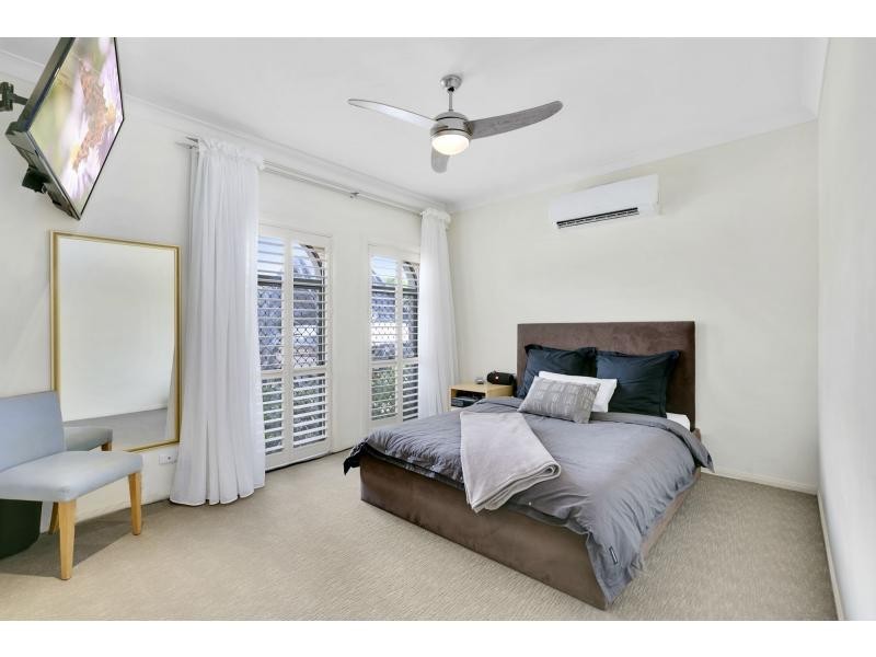 21 Cassowary Drive, Burleigh Waters QLD 4220