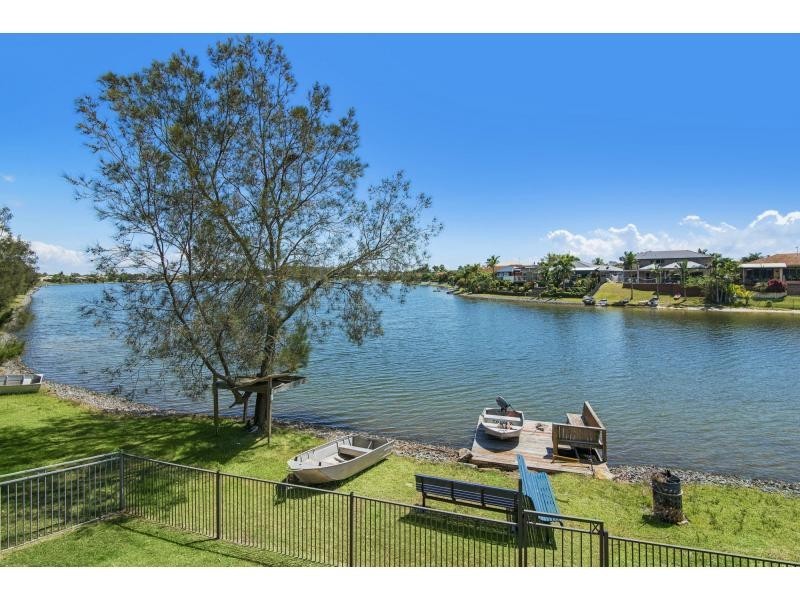 21 Cassowary Drive, Burleigh Waters QLD 4220