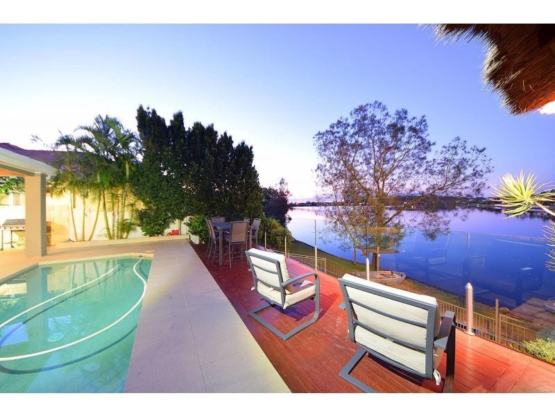 21 Cassowary Drive, Burleigh Waters QLD 4220