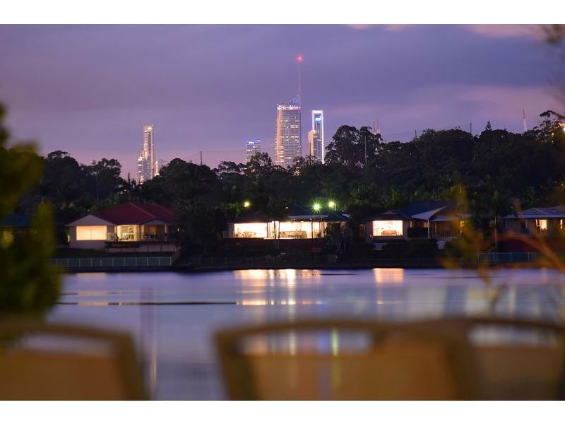 21 Cassowary Drive, Burleigh Waters QLD 4220