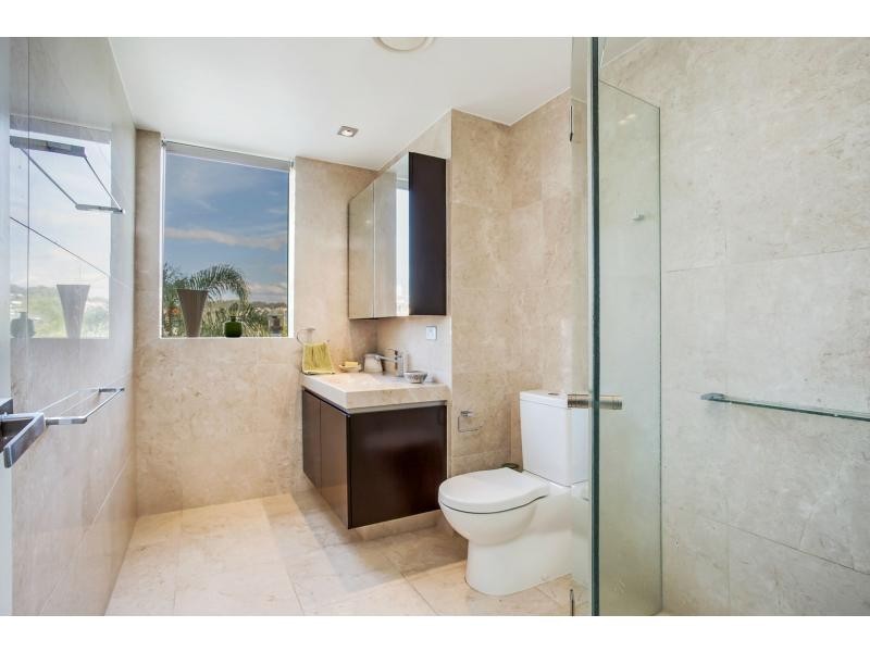 7/106 The Esplanade, Burleigh Heads QLD 4220