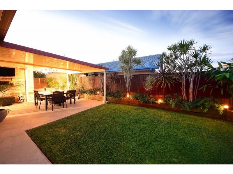 5 Magpie Court, Burleigh Waters QLD 4220