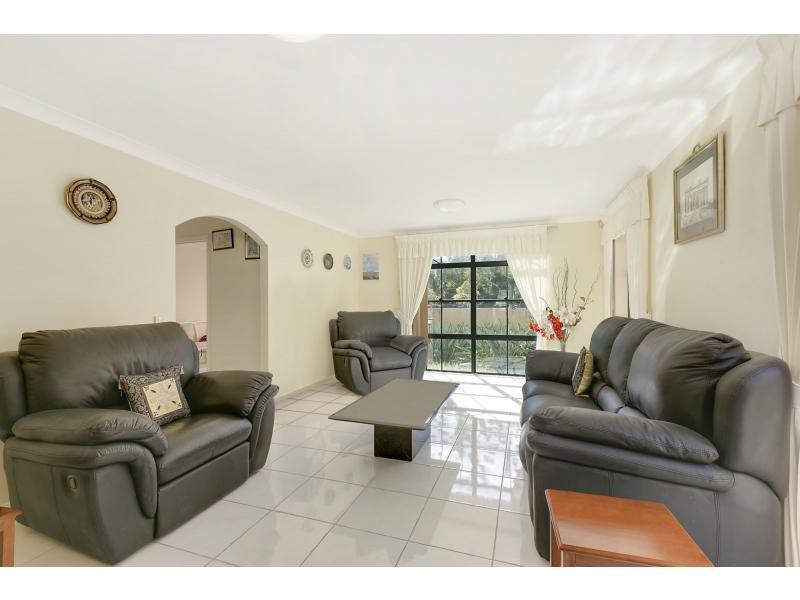 197 Dunlin Drive, Burleigh Waters QLD 4220