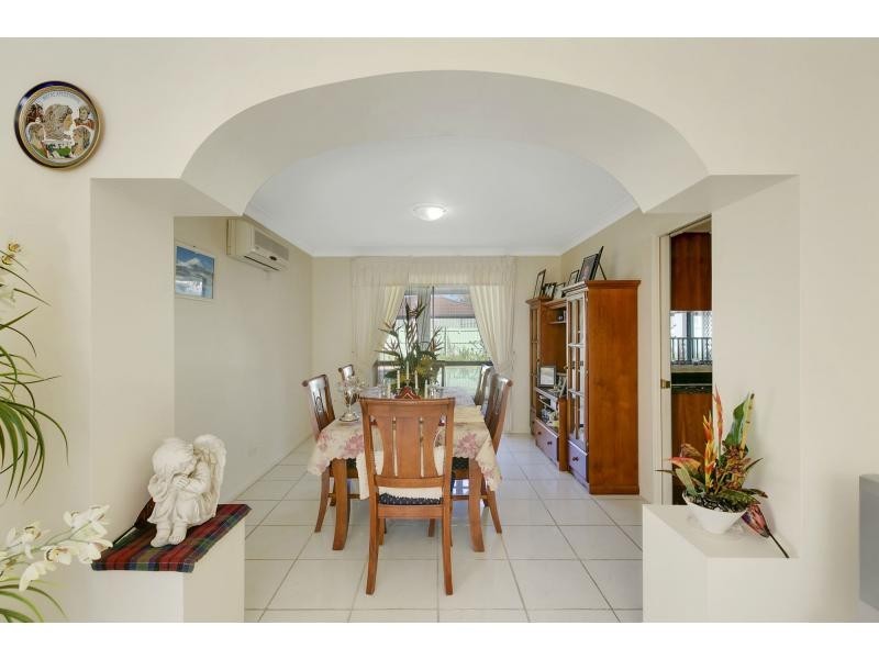 197 Dunlin Drive, Burleigh Waters QLD 4220