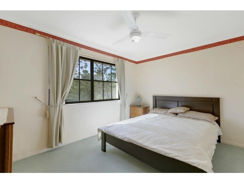 197 Dunlin Drive, Burleigh Waters QLD 4220