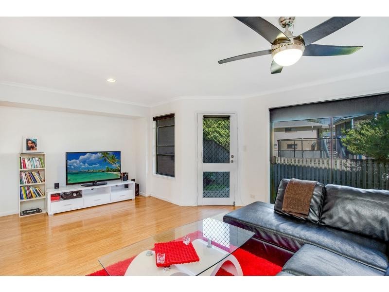 5/18 Tallebudgera Creek Road, Burleigh Heads QLD 4220