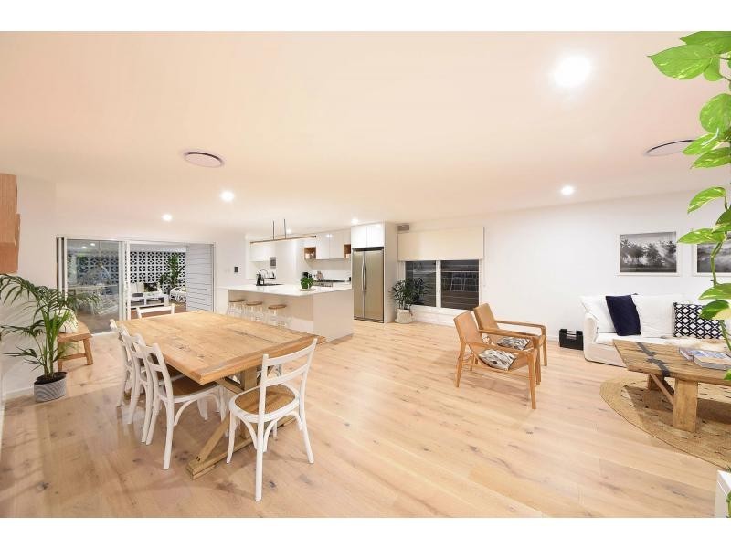 7 Avocet Avenue, Burleigh Waters QLD 4220