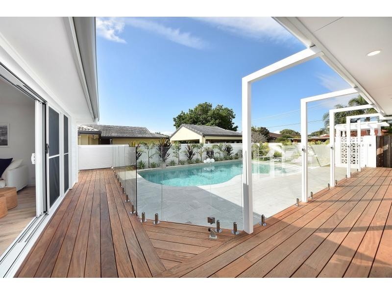 7 Avocet Avenue, Burleigh Waters QLD 4220