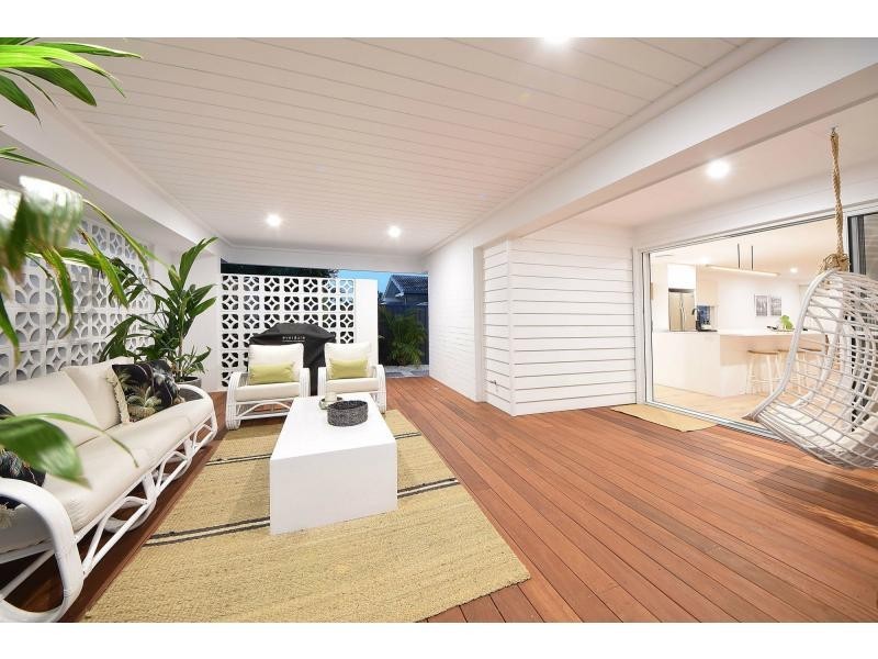 7 Avocet Avenue, Burleigh Waters QLD 4220