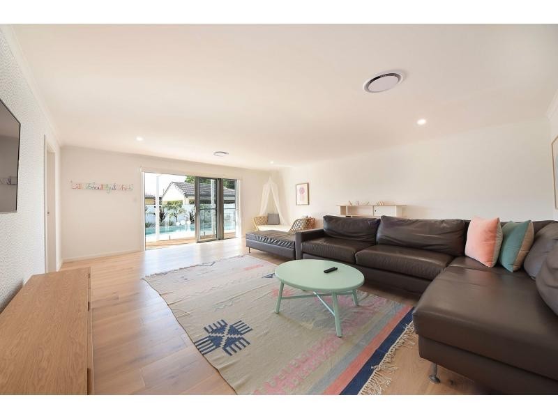 7 Avocet Avenue, Burleigh Waters QLD 4220