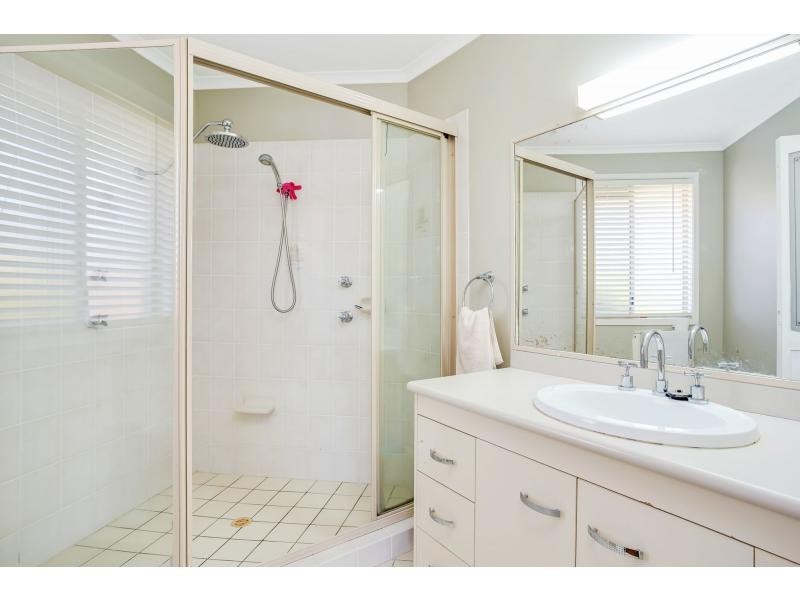 12 Myna Way, Burleigh Waters QLD 4220