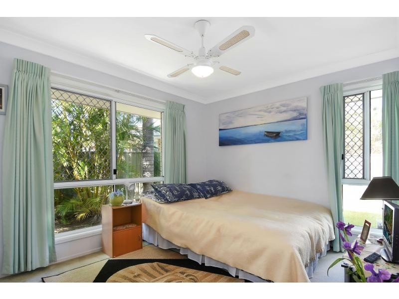 14 Harrier Drive, Burleigh Waters QLD 4220
