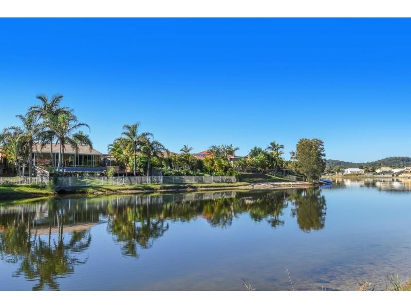 14 Harrier Drive, Burleigh Waters QLD 4220