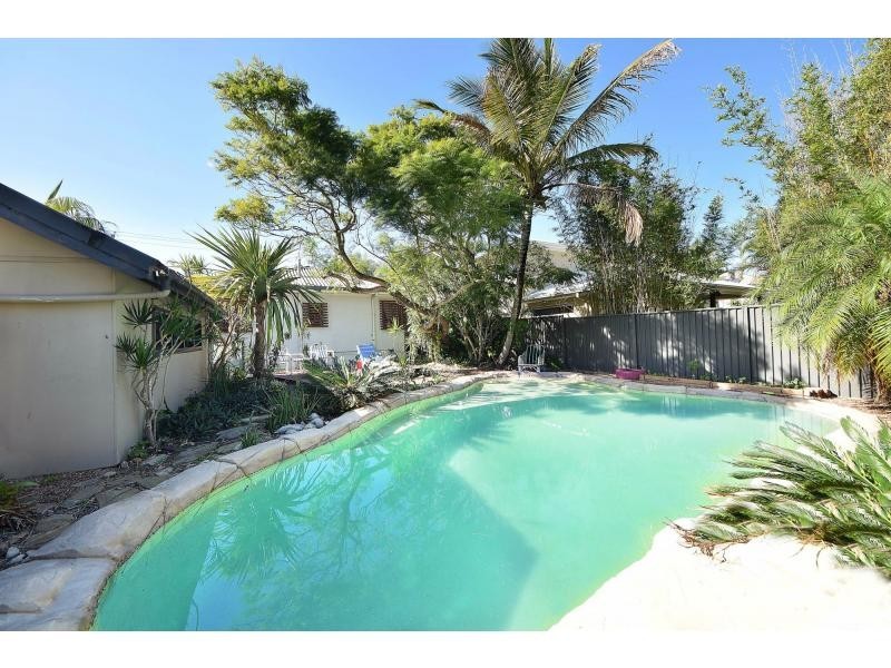 10 Lemana Lane, Burleigh Heads QLD 4220