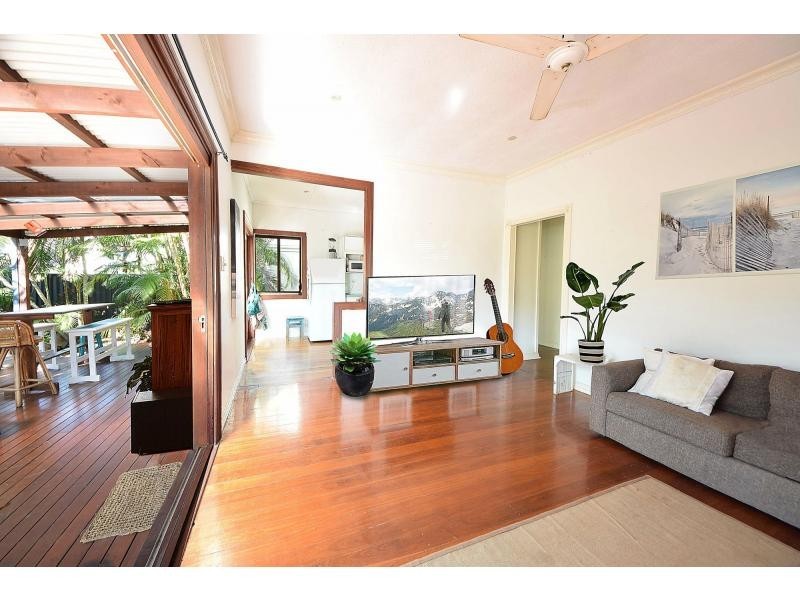 10 Lemana Lane, Burleigh Heads QLD 4220
