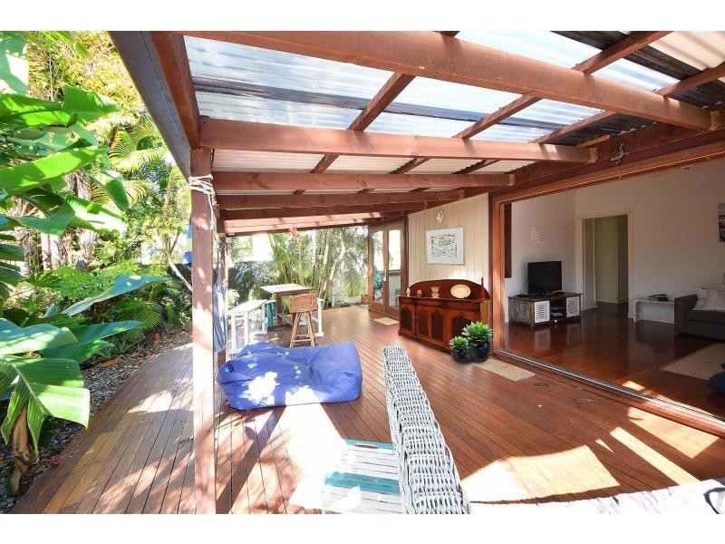 10 Lemana Lane, Burleigh Heads QLD 4220