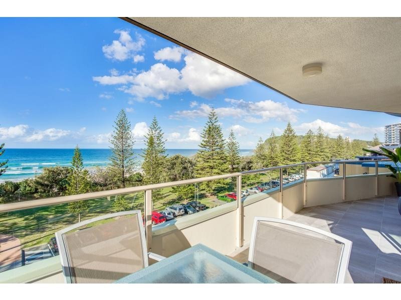 13/82-84 The Esplanade, Burleigh Heads QLD 4220