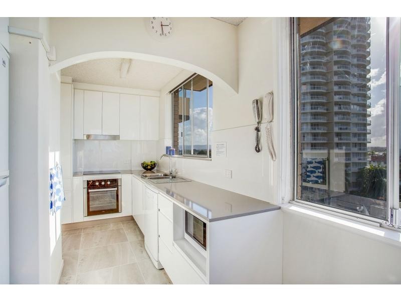 13/82-84 The Esplanade, Burleigh Heads QLD 4220