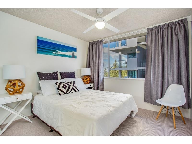 13/82-84 The Esplanade, Burleigh Heads QLD 4220