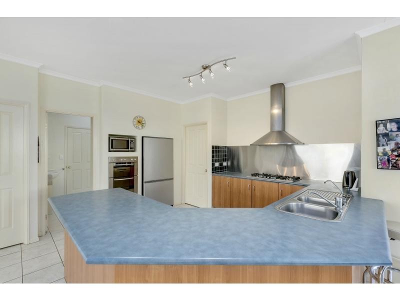 4 Nepean Court, Varsity Lakes QLD 4227