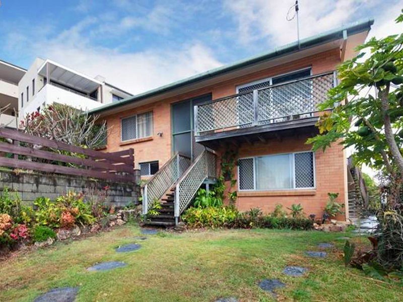 26 Brakes Crescent, Miami QLD 4220