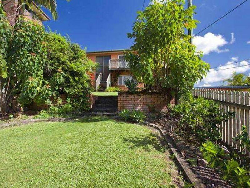 26 Brakes Crescent, Miami QLD 4220